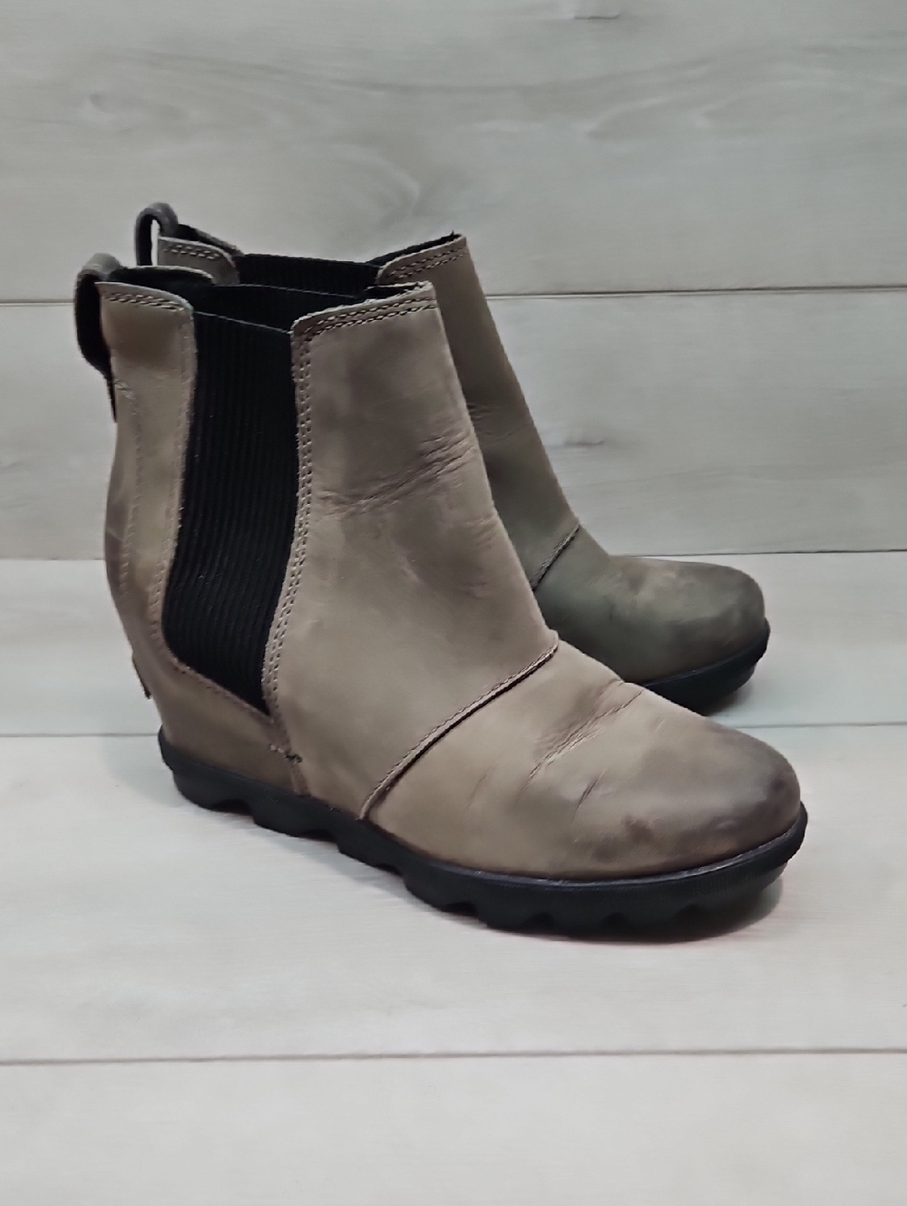 Sorel Taupe Leather Wedge Chelsea Ankle Boots Shoes Sz 7M